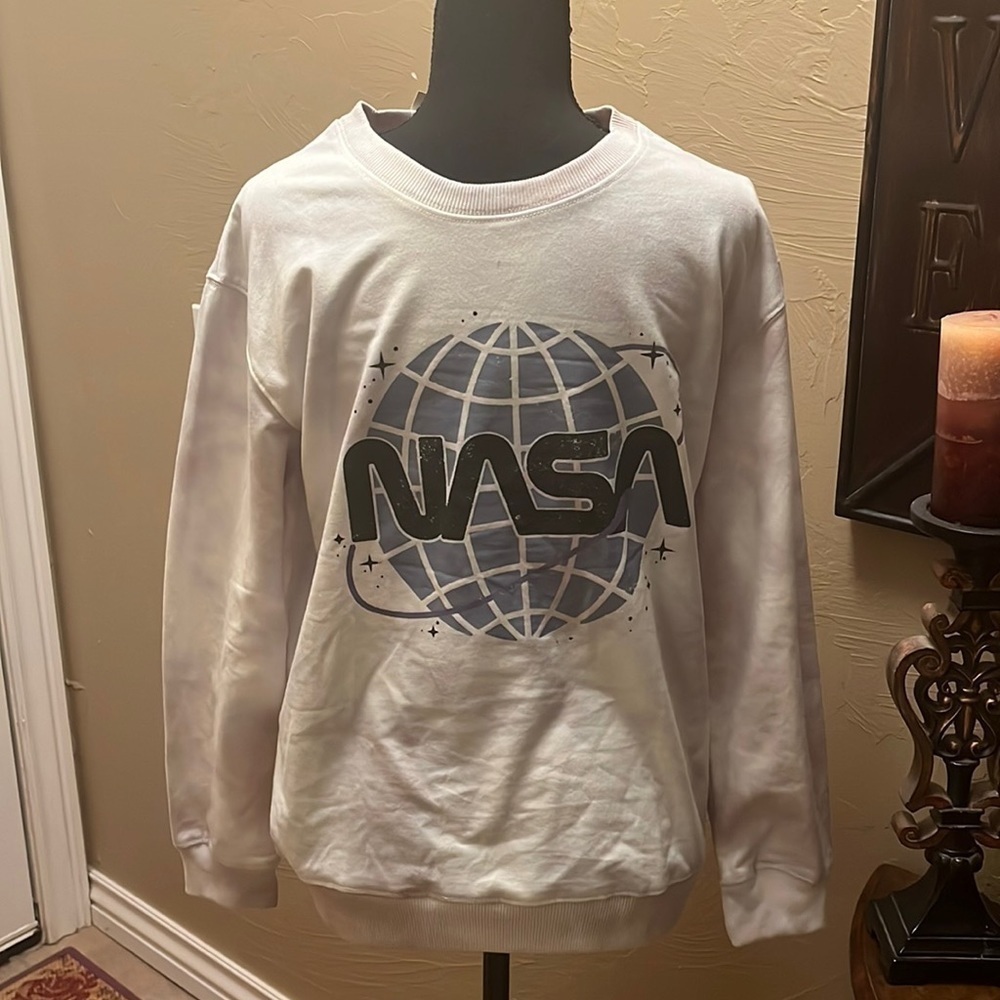 🛍️NASA Sweatshirt Size Youth M 10-12